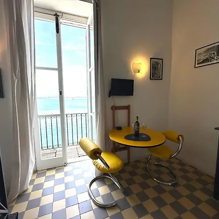 アパート Casalfeo By Ortigiaapartments *